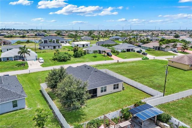 511 NW 26th ST, Cape Coral, FL 33993