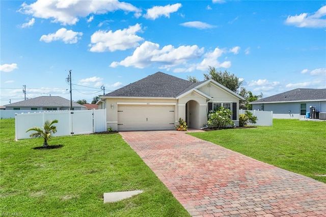 511 NW 26th ST, Cape Coral, FL 33993