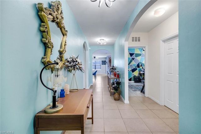 511 NW 26th ST, Cape Coral, FL 33993