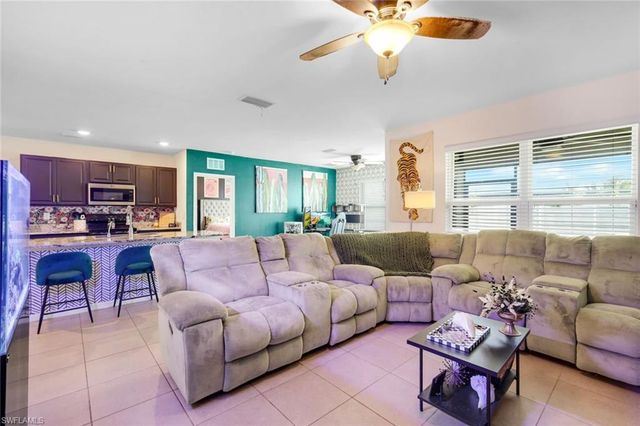 511 NW 26th ST, Cape Coral, FL 33993