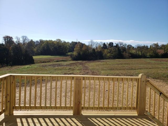 1627 Old Lake Rd, Lewisburg, TN 37091