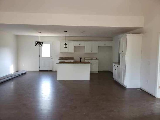 1627 Old Lake Rd, Lewisburg, TN 37091