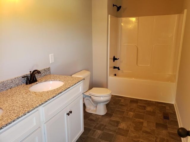 1627 Old Lake Rd, Lewisburg, TN 37091