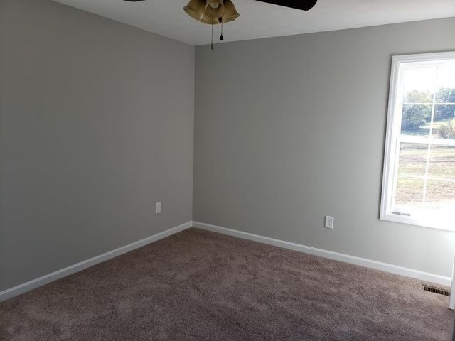 1627 Old Lake Rd, Lewisburg, TN 37091