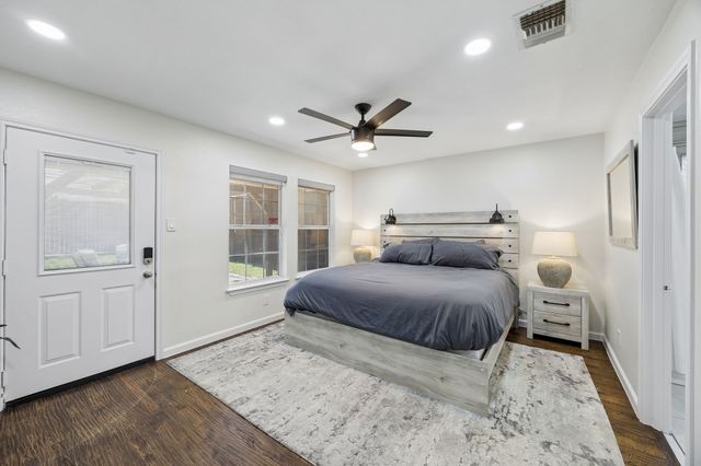 630 W Neely Street, Dallas, TX 75208