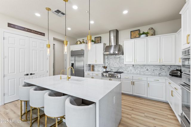 9272 E DESERT VILLAGE Drive, Scottsdale, AZ 85255