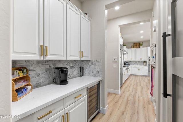 9272 E DESERT VILLAGE Drive, Scottsdale, AZ 85255