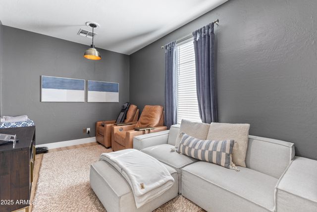 9272 E DESERT VILLAGE Drive, Scottsdale, AZ 85255