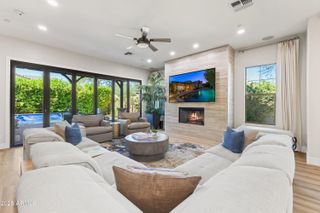 9272 E DESERT VILLAGE Drive, Scottsdale, AZ 85255