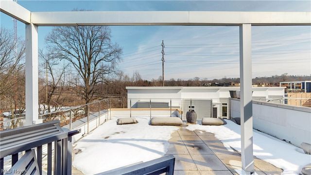 1671 E 118 Street, Cleveland, OH 44106