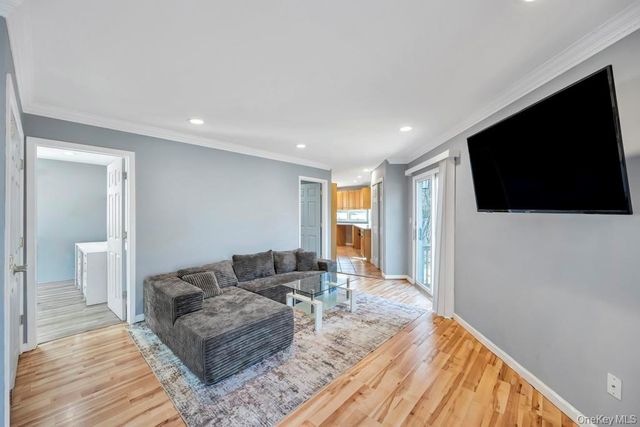 10 Westwind Drive, Bohemia, NY 11716