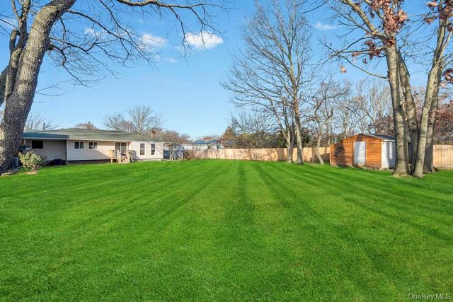 10 Westwind Drive, Bohemia, NY 11716