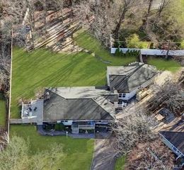 10 Westwind Drive, Bohemia, NY 11716