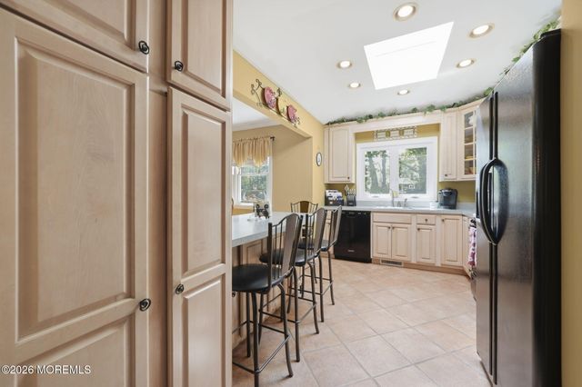 13 Southport Drive, Howell, NJ 07731