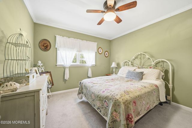 13 Southport Drive, Howell, NJ 07731