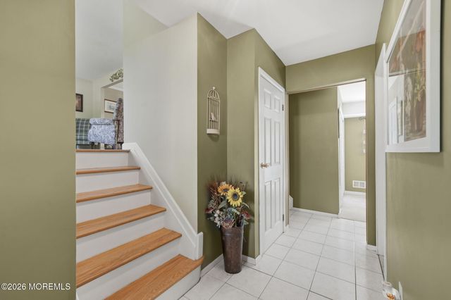 13 Southport Drive, Howell, NJ 07731