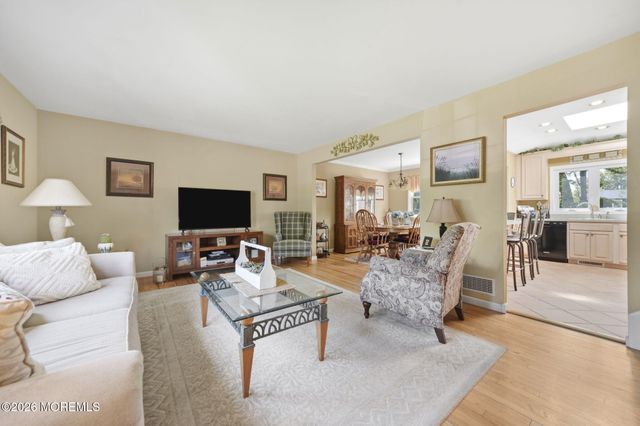 13 Southport Drive, Howell, NJ 07731