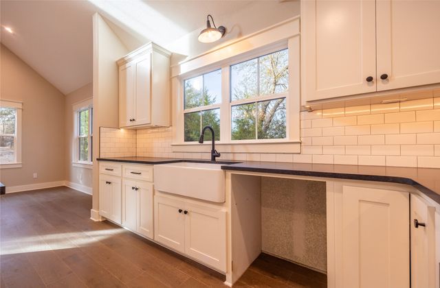 2326 Fort Graham, Waco, TX 76705