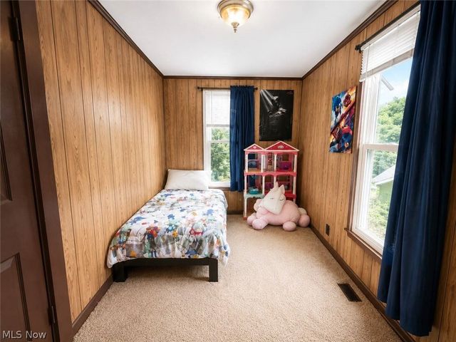 2465 Greens Run Road, Wellsburg, WV 26070