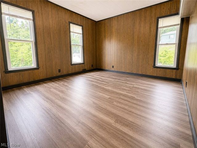 2465 Greens Run Road, Wellsburg, WV 26070