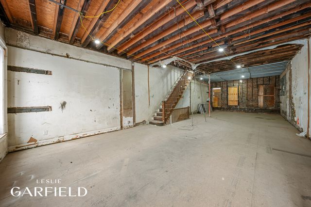 329 E 18TH Street, New York City, NY 10003