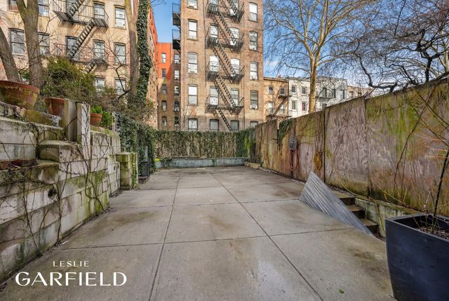 329 E 18TH Street, New York City, NY 10003