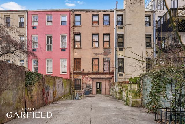 329 E 18TH Street, New York City, NY 10003