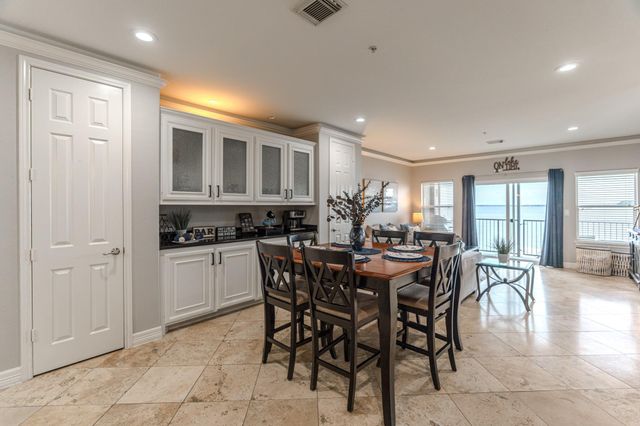 7039 Kingston Cove Lane 110, Willis, TX 77318