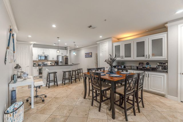 7039 Kingston Cove Lane 110, Willis, TX 77318