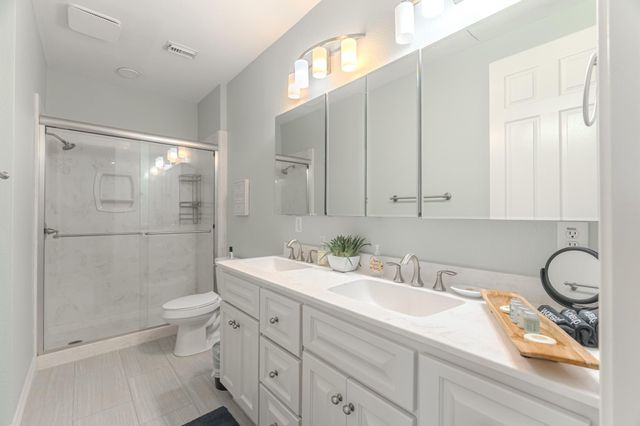 7039 Kingston Cove Lane 110, Willis, TX 77318