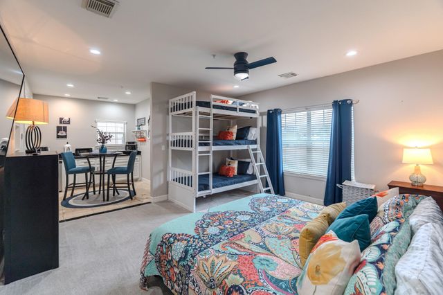 7039 Kingston Cove Lane 110, Willis, TX 77318