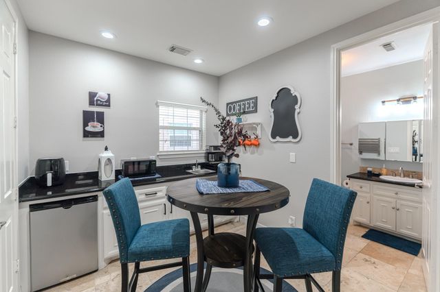 7039 Kingston Cove Lane 110, Willis, TX 77318