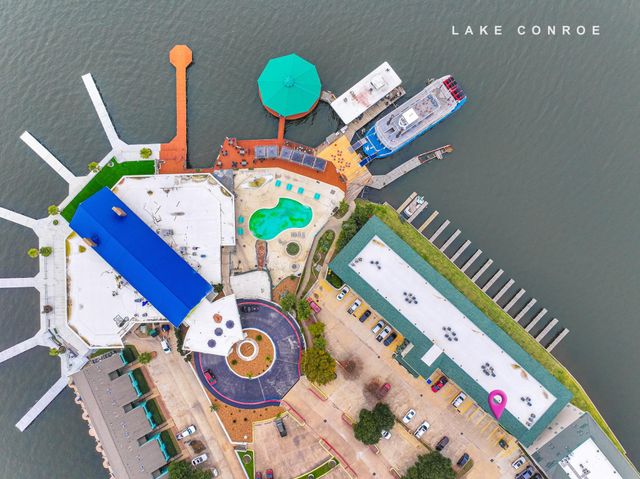 7039 Kingston Cove Lane 110, Willis, TX 77318