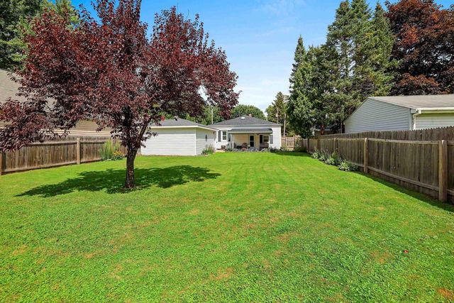 1544 SMITH STREET, Green Bay, WI 54302