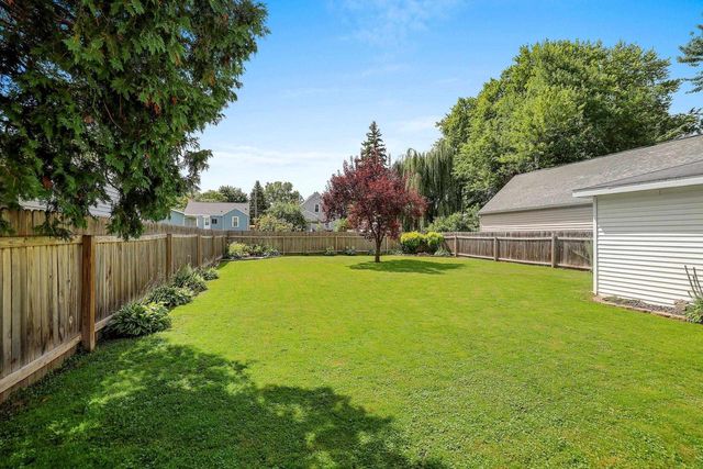 1544 SMITH STREET, Green Bay, WI 54302