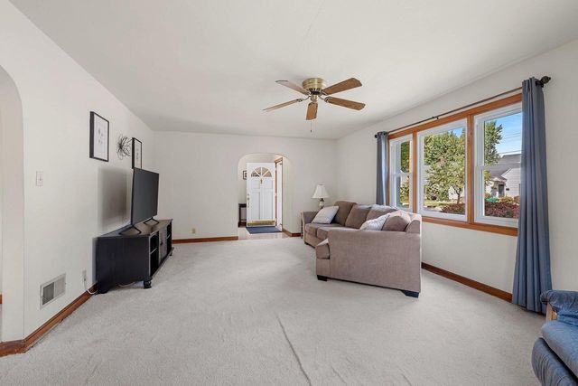 1544 SMITH STREET, Green Bay, WI 54302