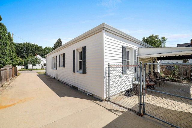 1544 SMITH STREET, Green Bay, WI 54302