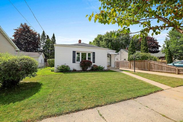 1544 SMITH STREET, Green Bay, WI 54302