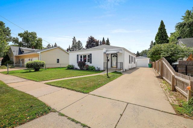 1544 SMITH STREET, Green Bay, WI 54302