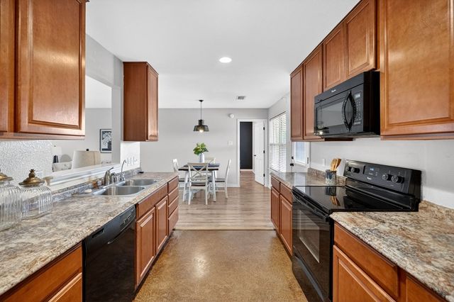 1117 Porterfield RD, Midland, TX 79705