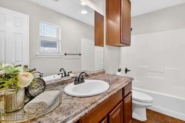 1117 Porterfield RD, Midland, TX 79705