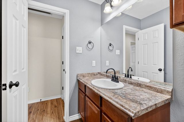 1117 Porterfield RD, Midland, TX 79705