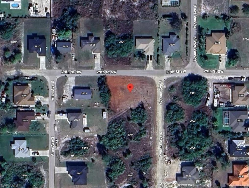 2900 Yvonne AVE S, LEHIGH ACRES, FL 33976 — photo 4