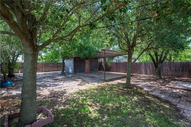 720 N Padre Avenue, Weslaco, TX 78596