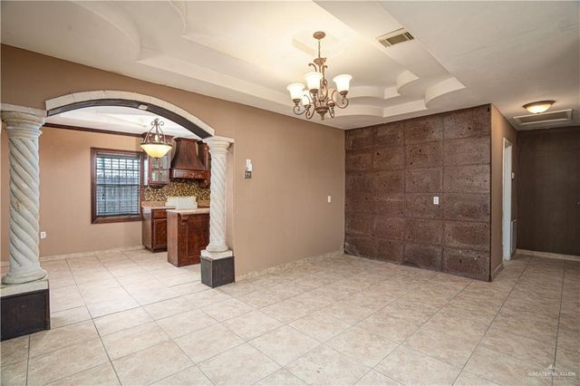 720 N Padre Avenue, Weslaco, TX 78596