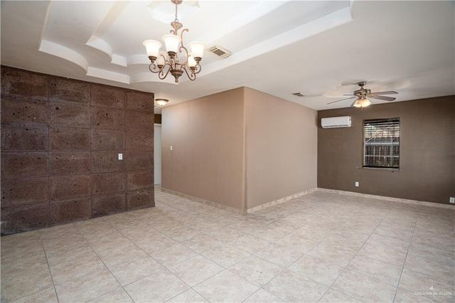 720 N Padre Avenue, Weslaco, TX 78596