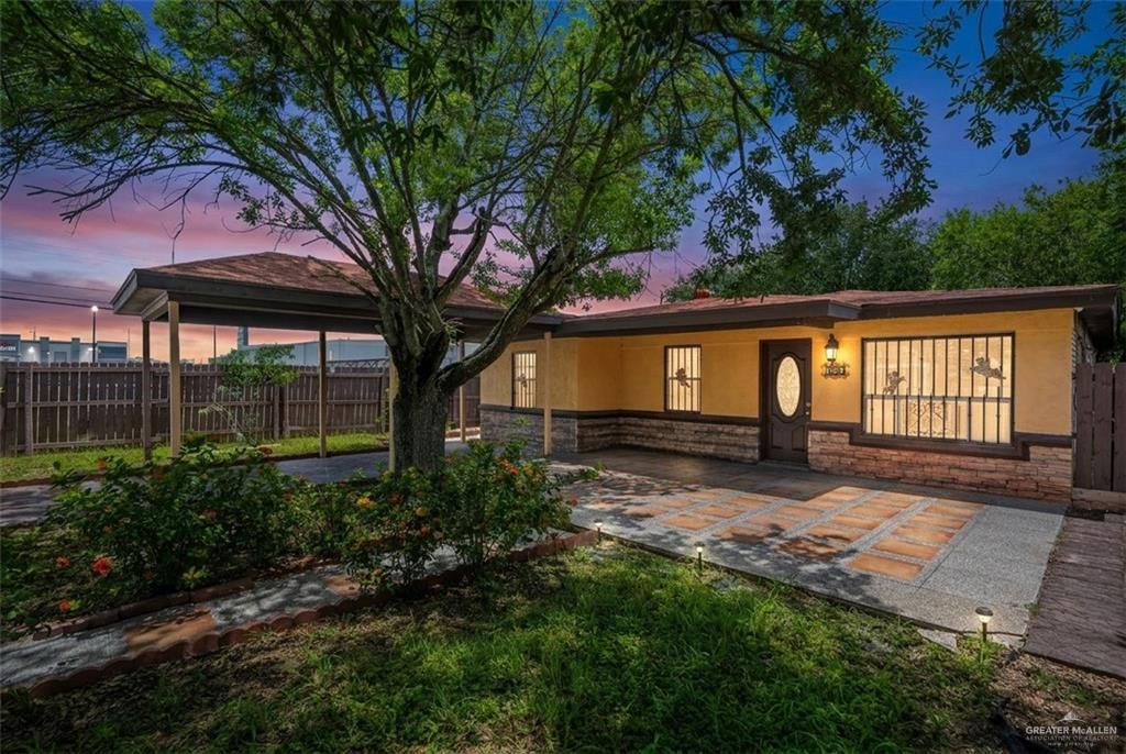 720 N Padre Avenue, Weslaco, TX 78596