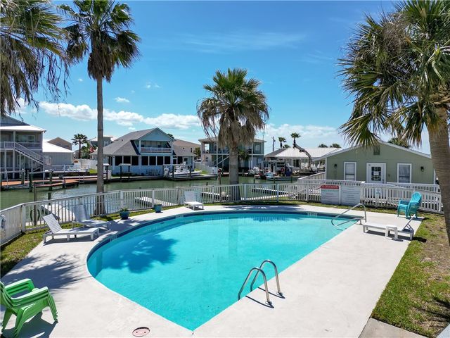 2290 N Fulton Beach 215, Rockport, TX 78382