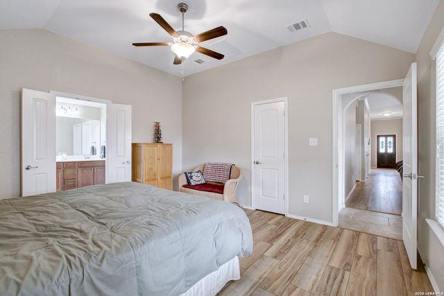 2326 BROKEN WHEEL LN, New Braunfels, TX 78130