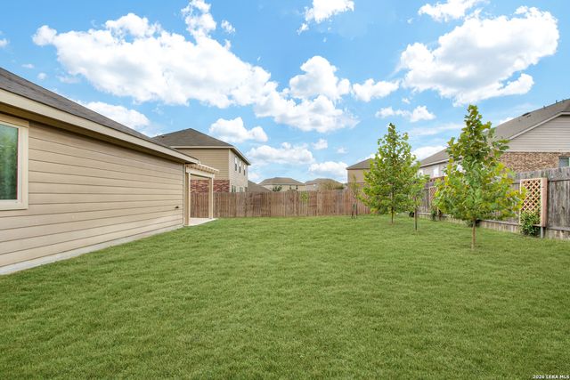 2326 BROKEN WHEEL LN, New Braunfels, TX 78130